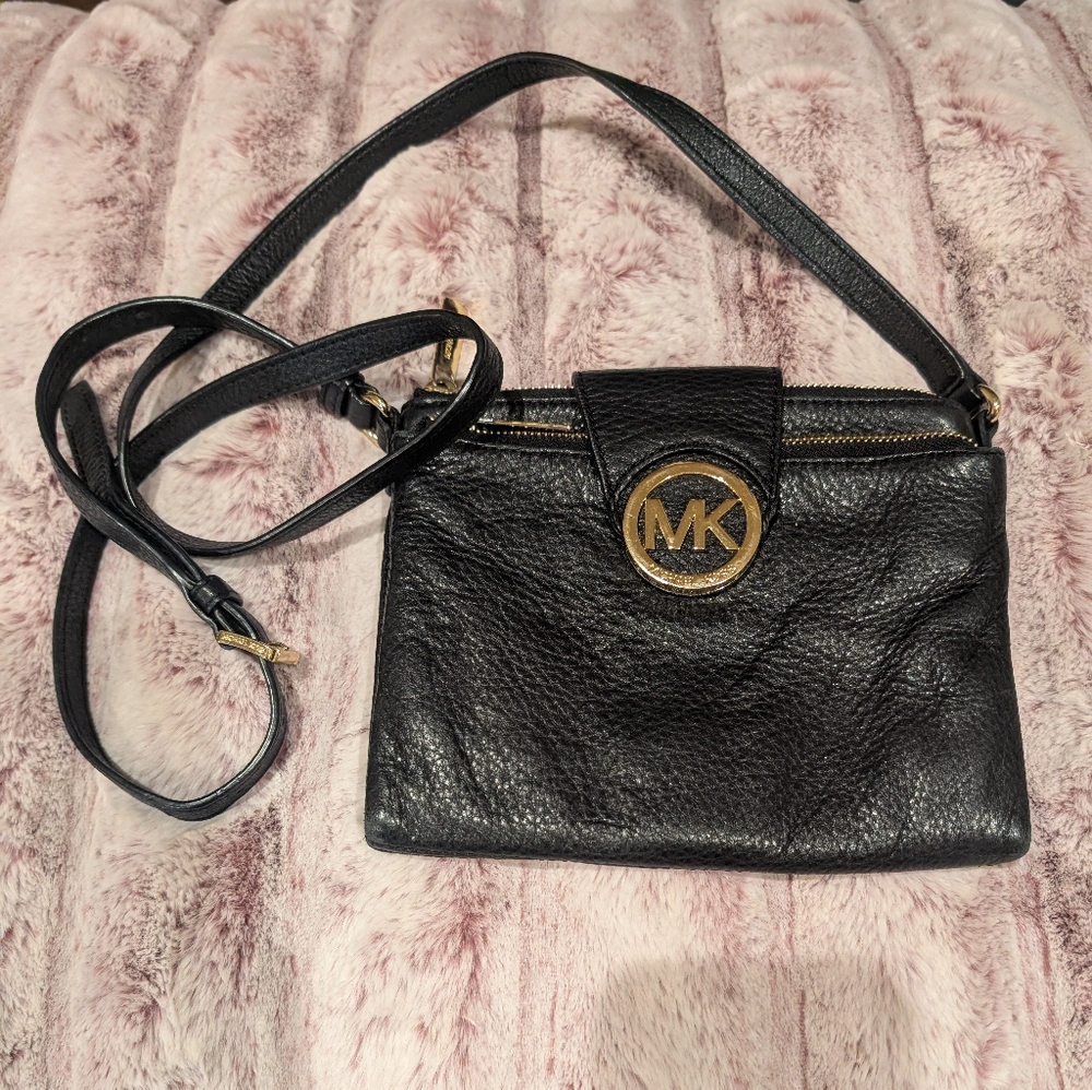 Michael Kors Black Textured Crossbody Bag
